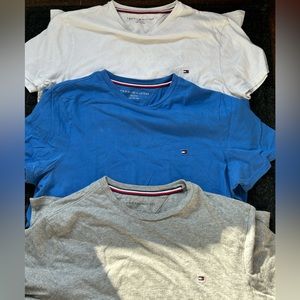 3 pack of tommy hilfiger tshirts
